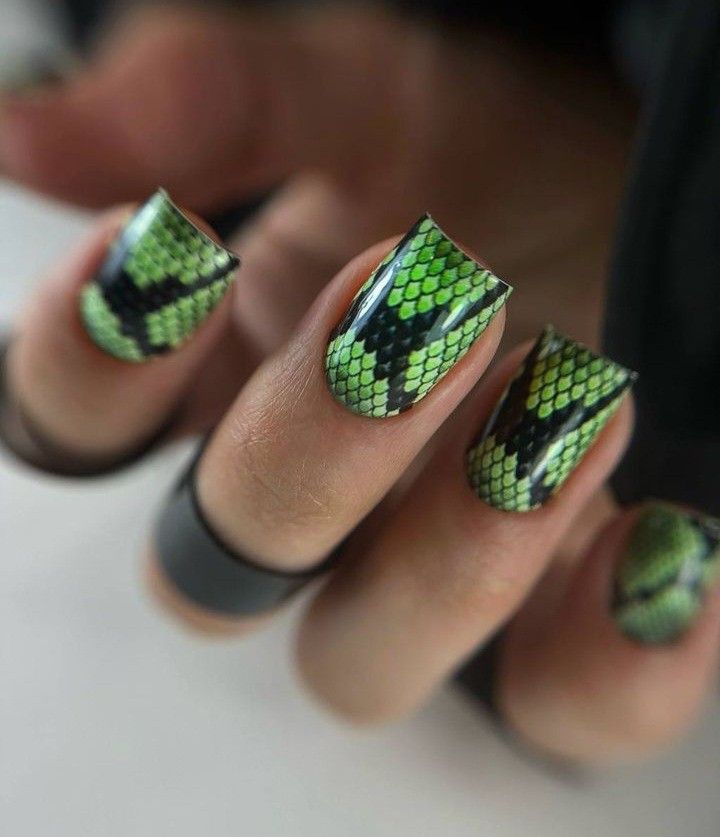 Serpentine Green Nails